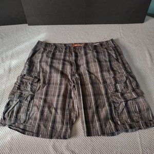 LEE DUNGAREES MENS SIZE 38 SHORTS